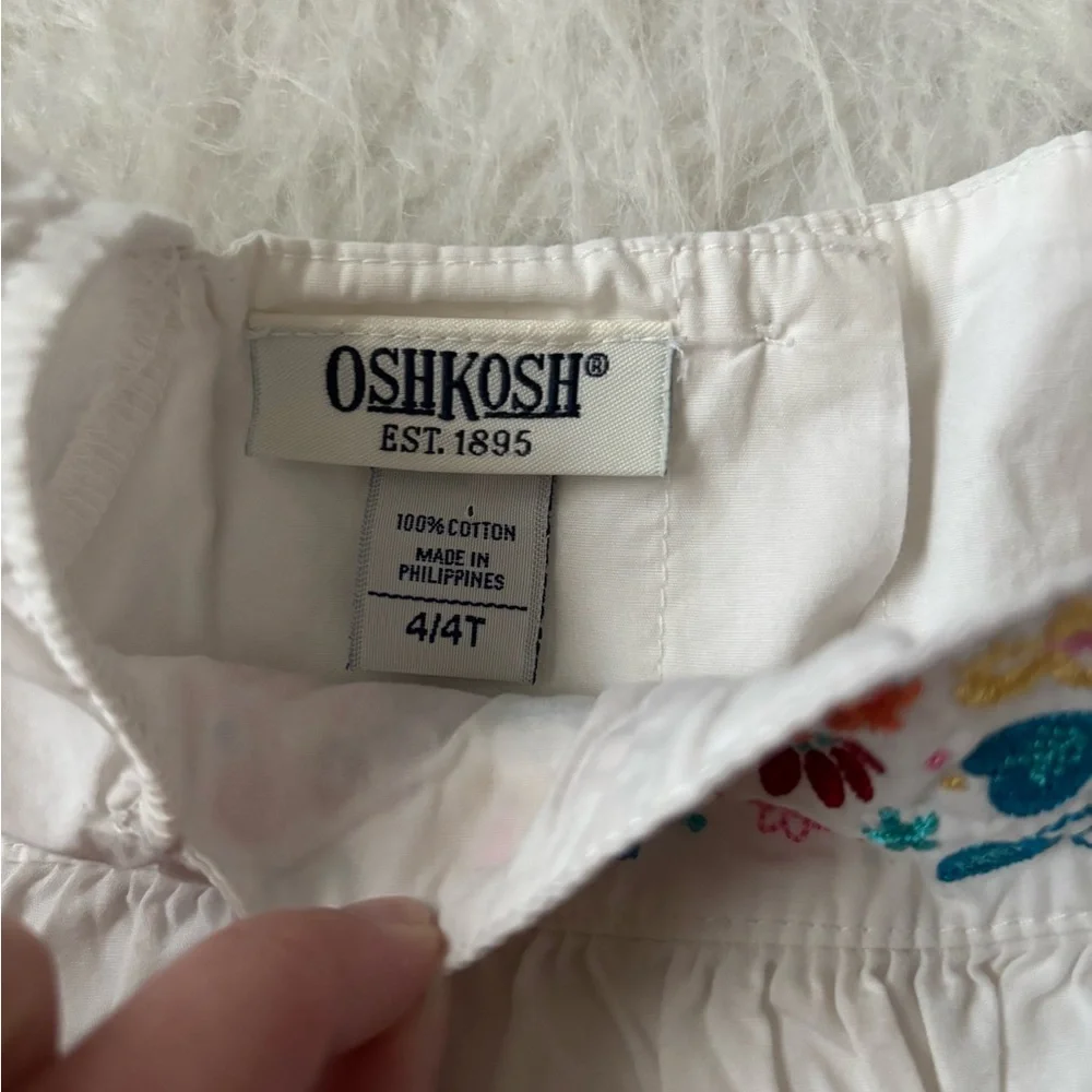 Vintage OshKosh B'gosh White Blouse with Multicolor Floral Embroidery